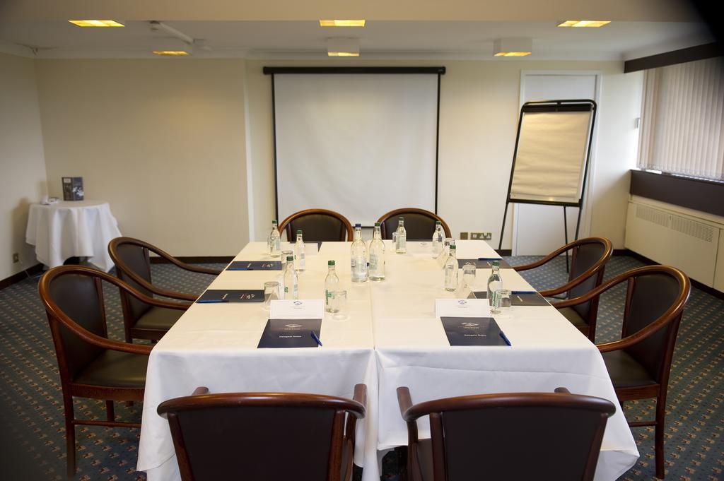 Muthu Glasgow River Hotel เอิร์สกิน ภายนอก รูปภาพ