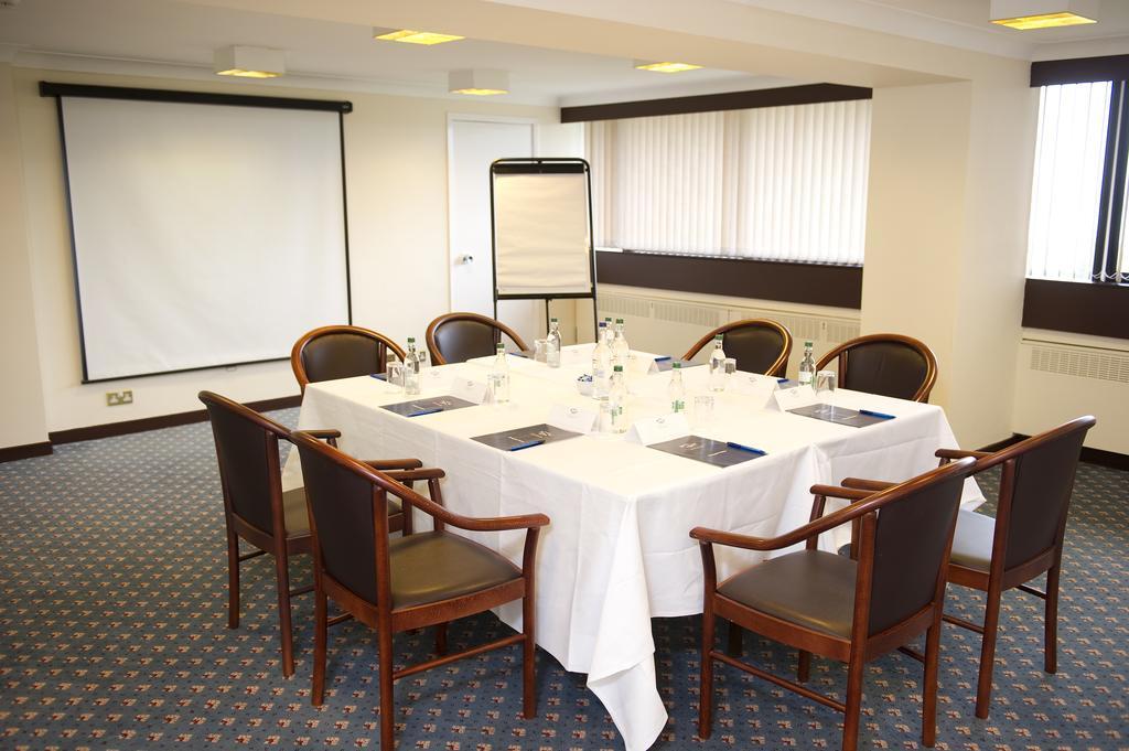 Muthu Glasgow River Hotel เอิร์สกิน ภายนอก รูปภาพ