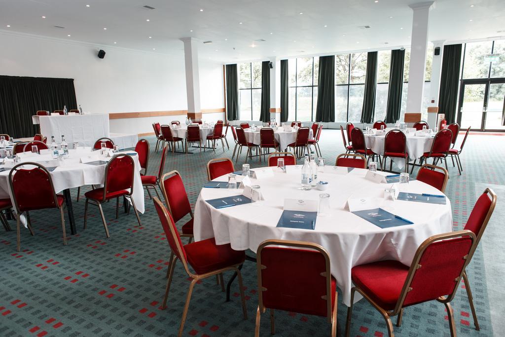 Muthu Glasgow River Hotel เอิร์สกิน ภายนอก รูปภาพ