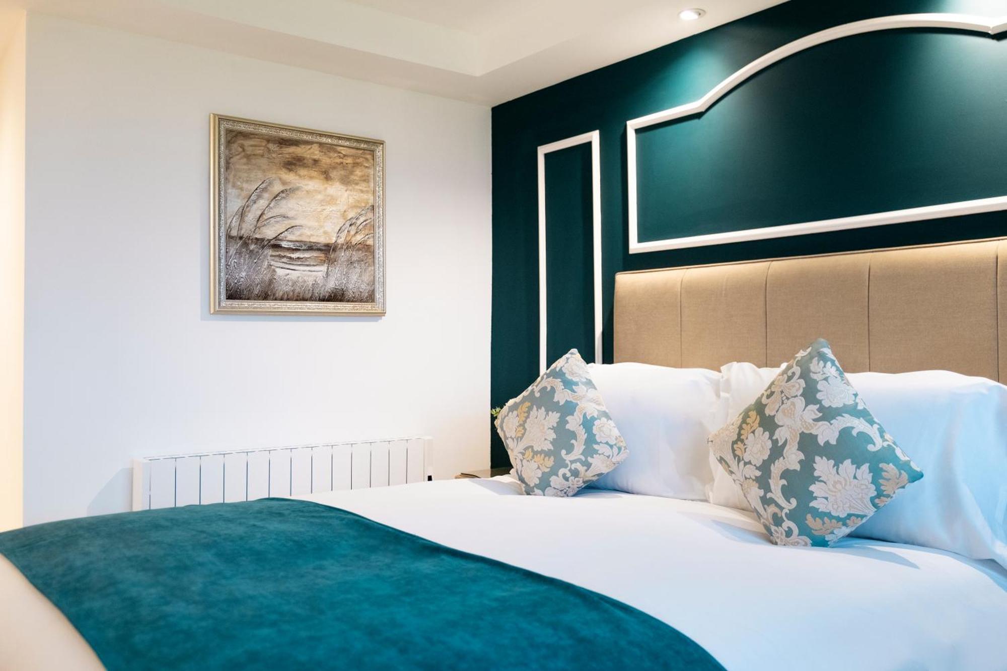 Muthu Glasgow River Hotel เอิร์สกิน ภายนอก รูปภาพ