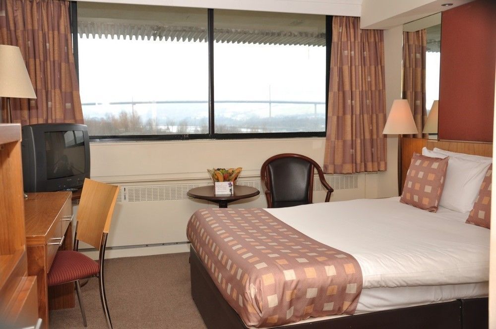 Muthu Glasgow River Hotel เอิร์สกิน ภายนอก รูปภาพ