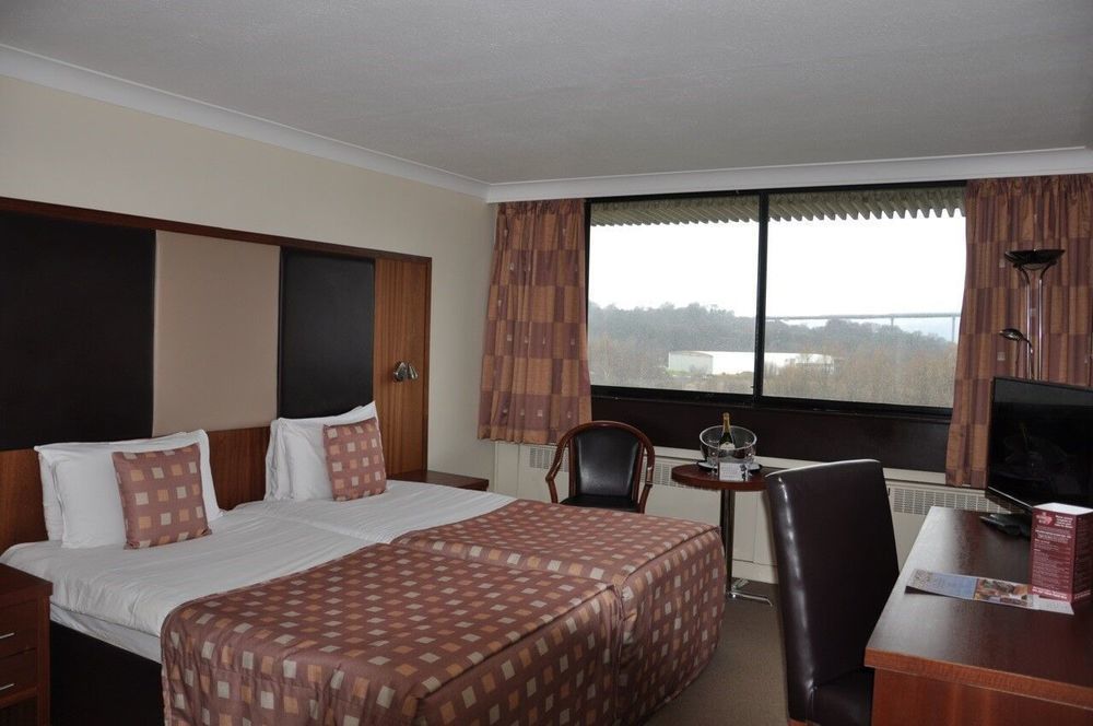 Muthu Glasgow River Hotel เอิร์สกิน ภายนอก รูปภาพ